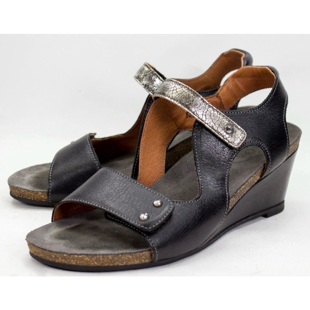 Taos Wizard Womens EU 38 US 7-7.5 Black Leather Double Strap Wedge Daily Sandals